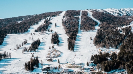 Een klein skigebied in Oostenrijk.